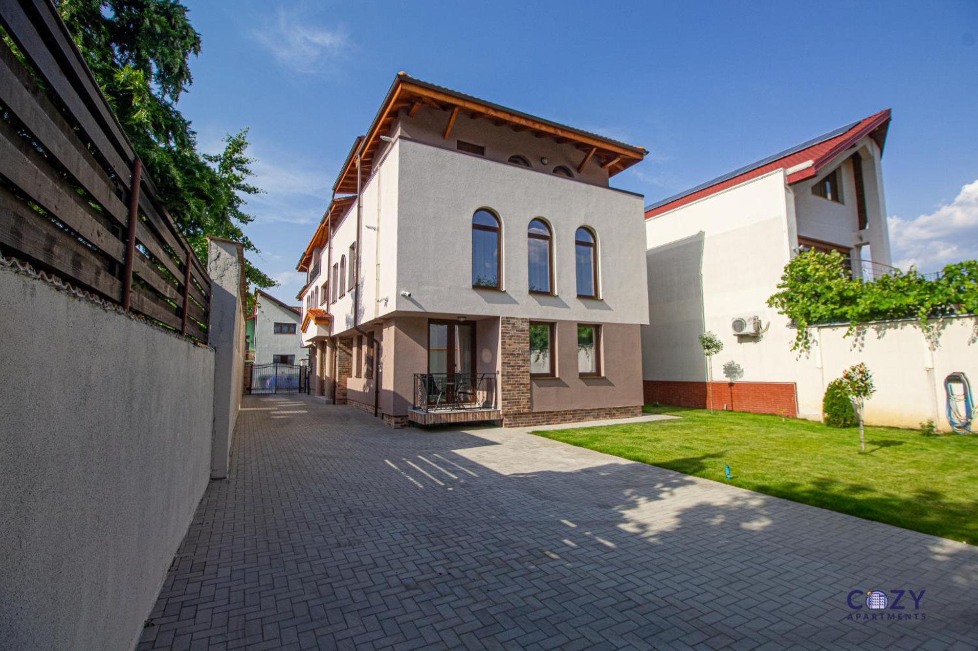 Cozy Brand New Boutique Aparthotel Brasov Bagian luar foto
