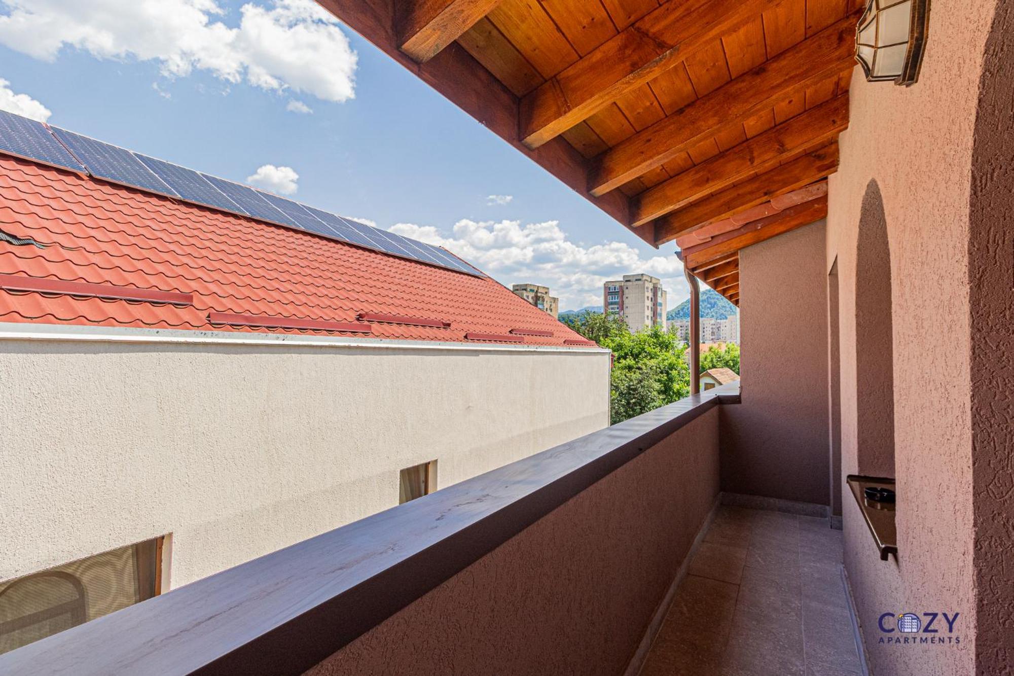 Cozy Brand New Boutique Aparthotel Brasov Bagian luar foto