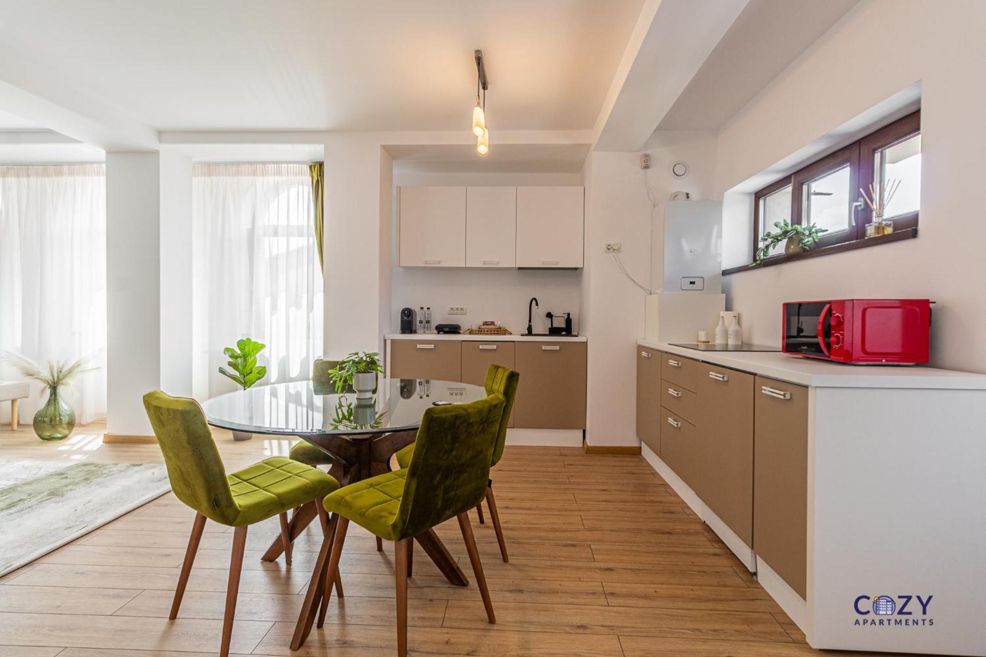 Cozy Brand New Boutique Aparthotel Brasov Bagian luar foto