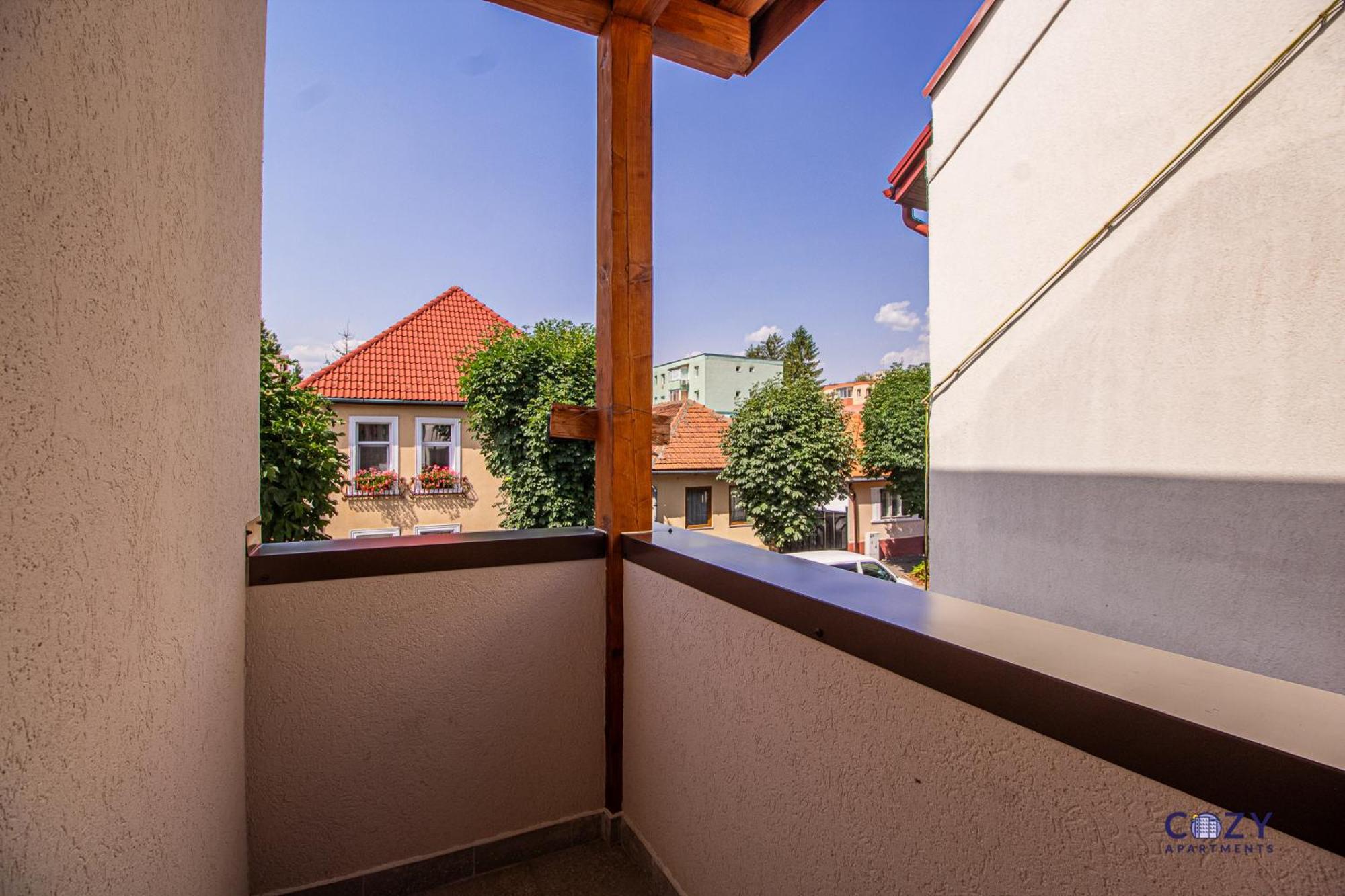 Cozy Brand New Boutique Aparthotel Brasov Bagian luar foto