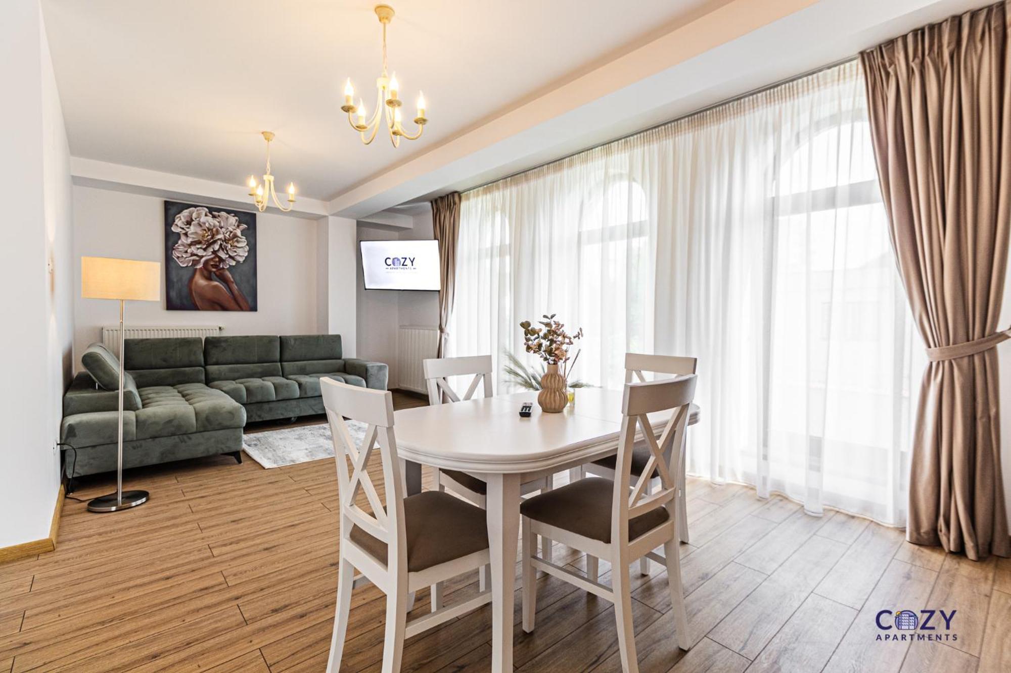 Cozy Brand New Boutique Aparthotel Brasov Bagian luar foto