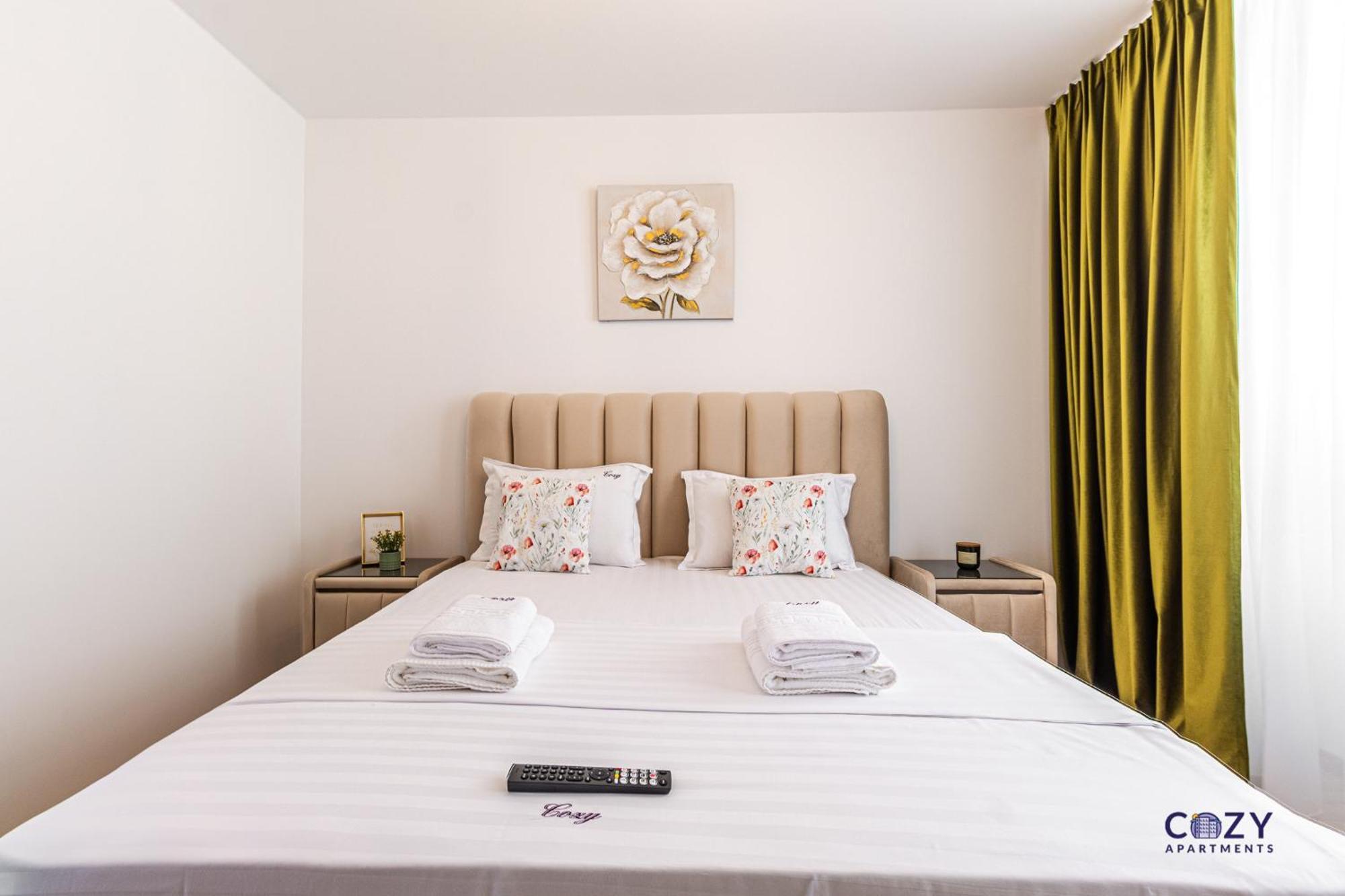 Cozy Brand New Boutique Aparthotel Brasov Bagian luar foto