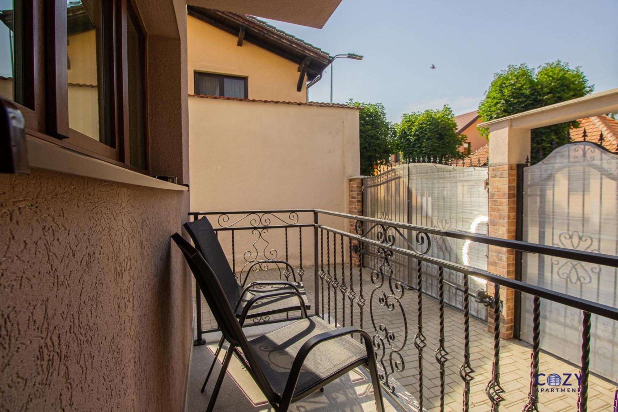 Cozy Brand New Boutique Aparthotel Brasov Bagian luar foto