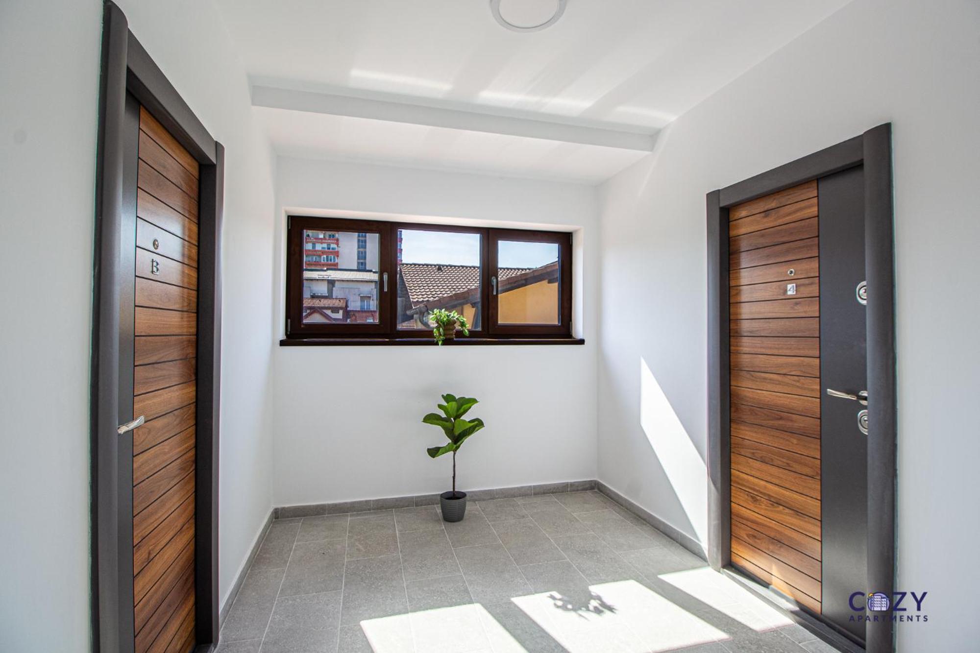 Cozy Brand New Boutique Aparthotel Brasov Bagian luar foto