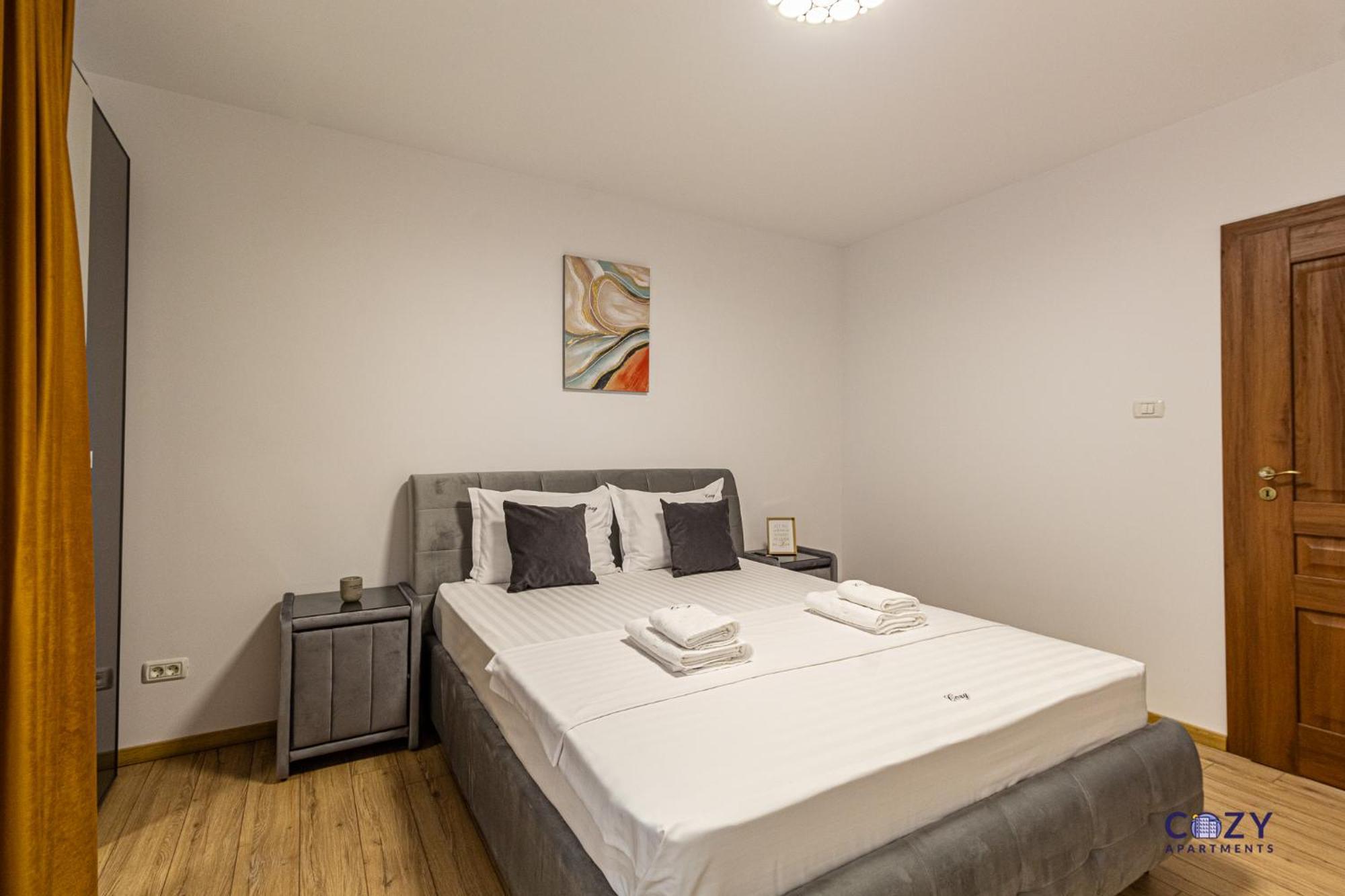 Cozy Brand New Boutique Aparthotel Brasov Bagian luar foto